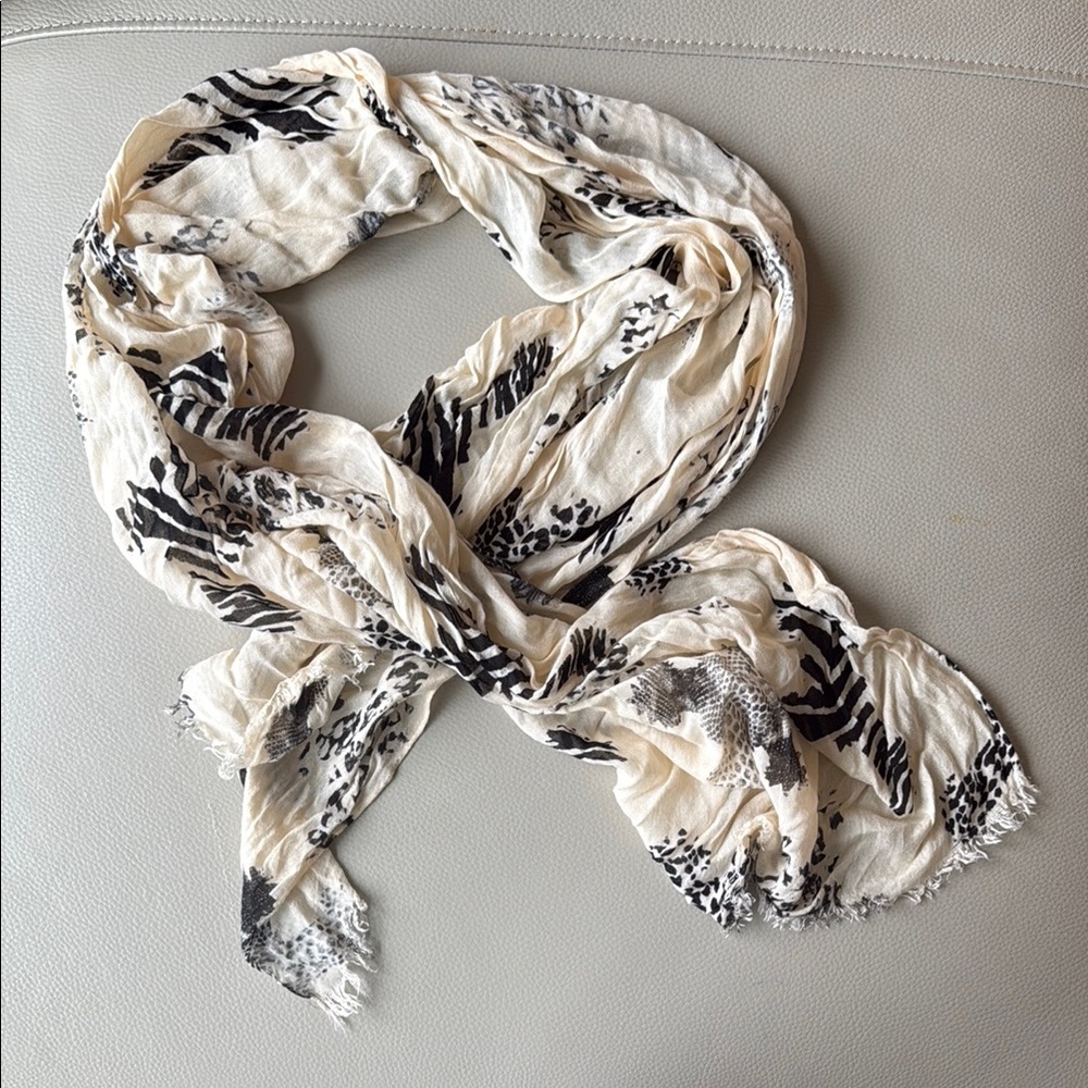 Elegant Cream and Black Scarf
